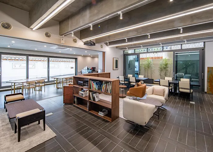 Bukchon Binkwan By Rakkojae Hotel
